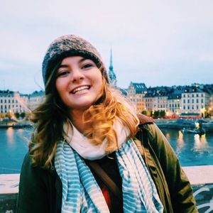 Meet your Posher, Elizabeth